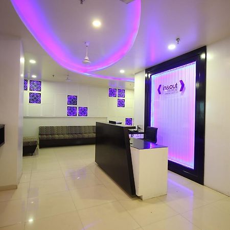 Jackpot Room In & Out Dormitory Ahmedabad Exterior photo